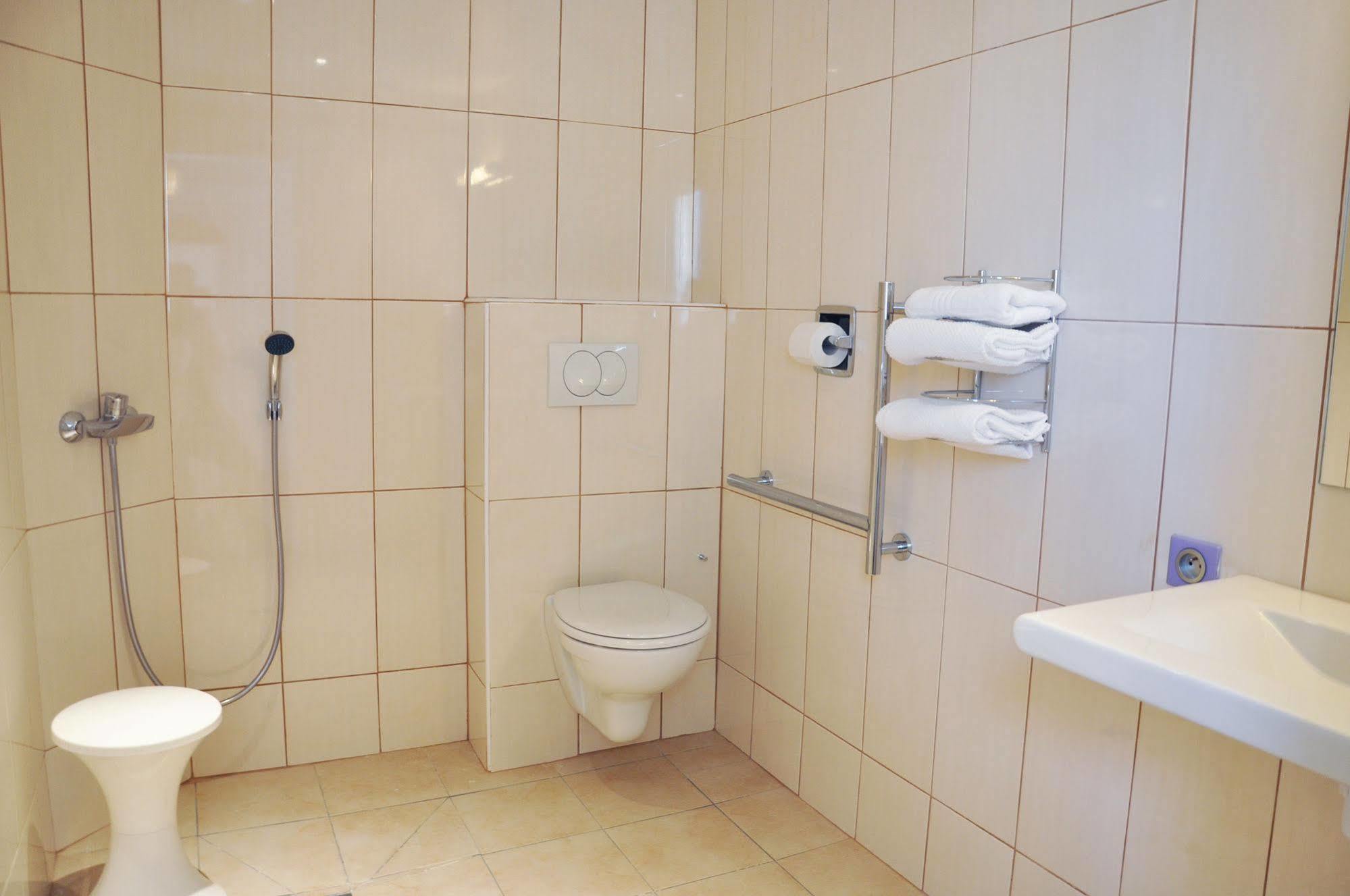 Hotel Valence Sud Soyons Екстер'єр фото